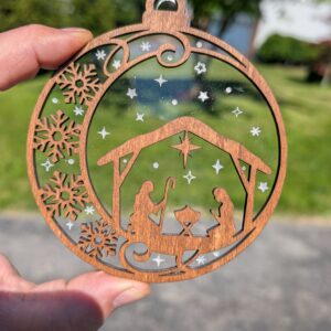 Acrylic/Wood Manger